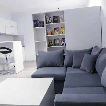 - Stan Na Dan Nina - Centar Lejlighed Pale